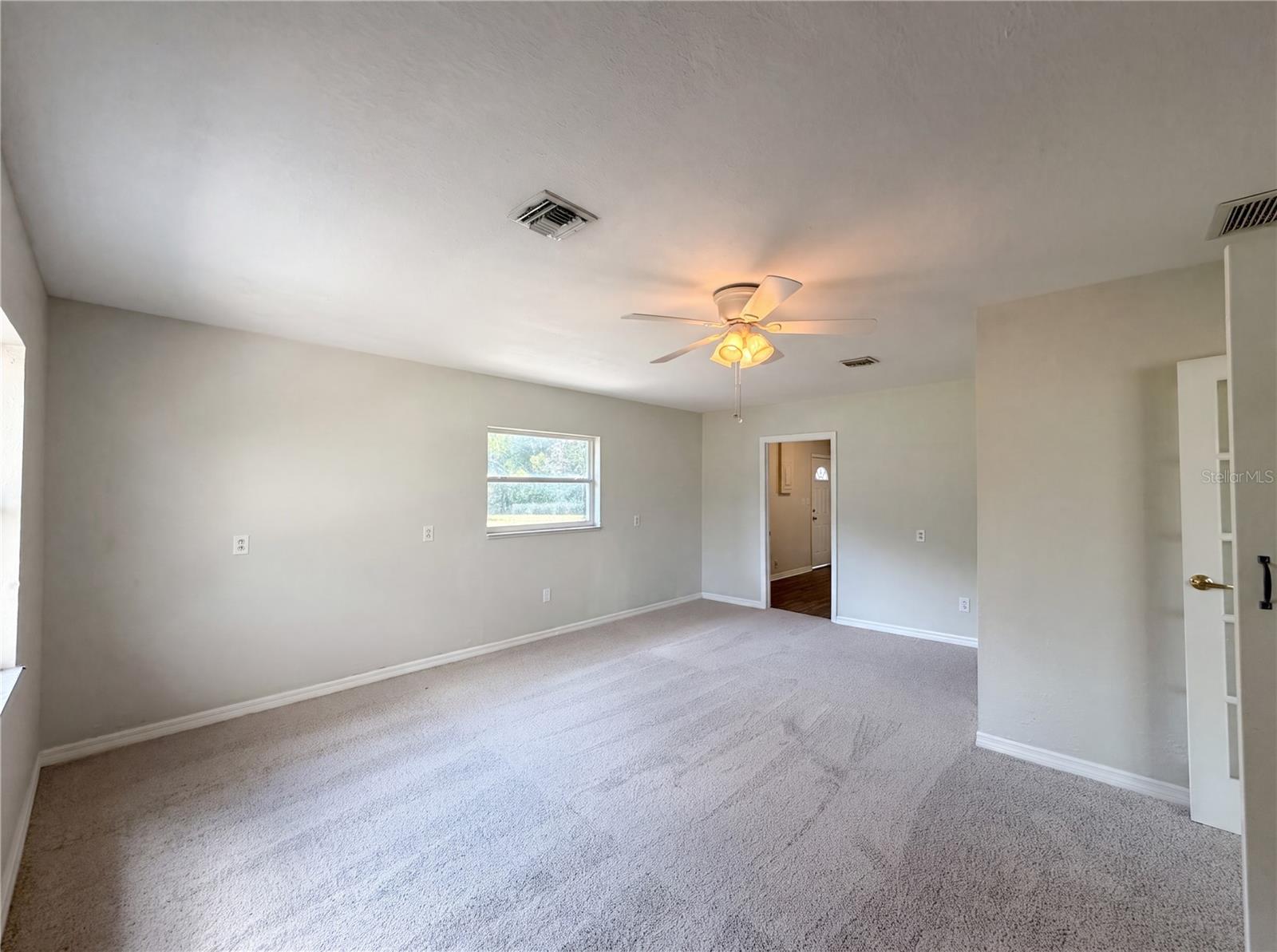 LEESBURG WHISPERING PINES - Residential