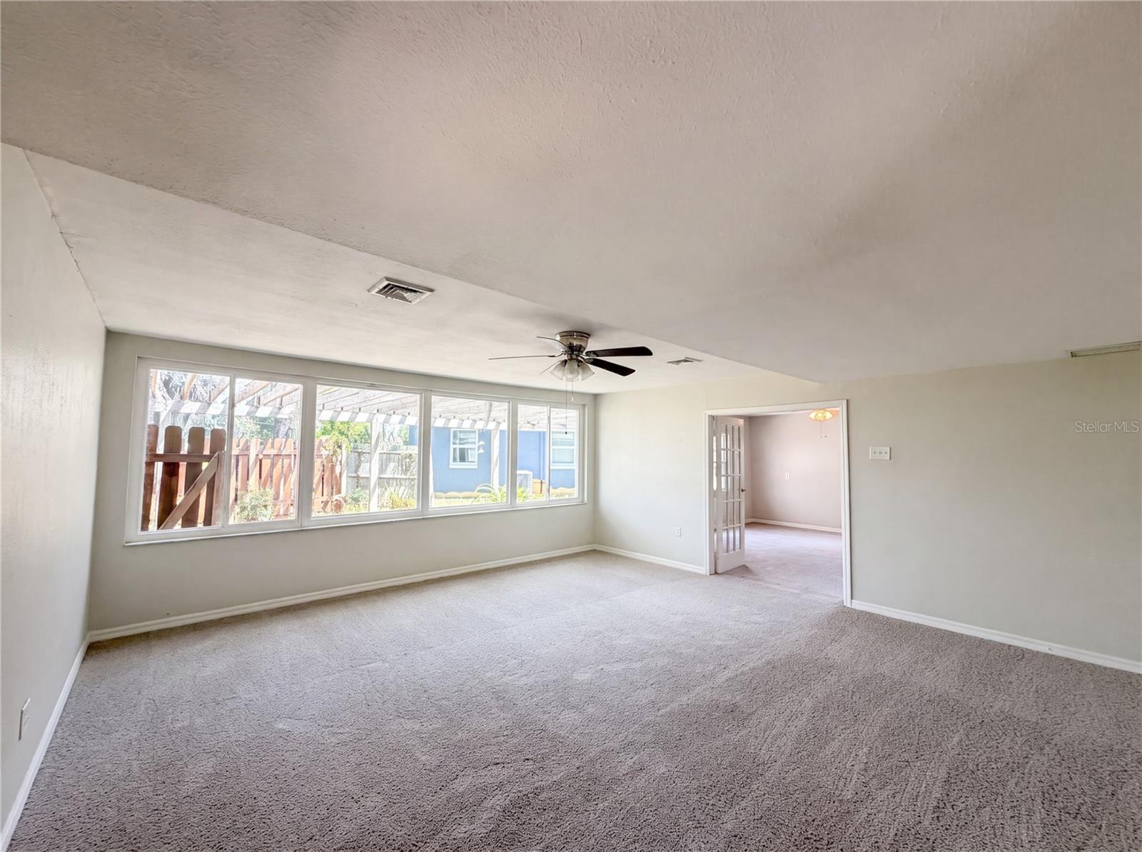 LEESBURG WHISPERING PINES - Residential