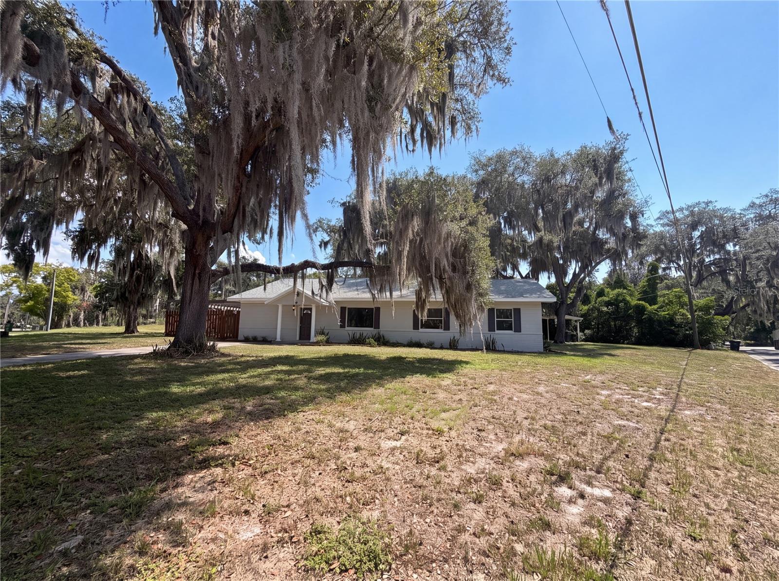 LEESBURG WHISPERING PINES - Residential