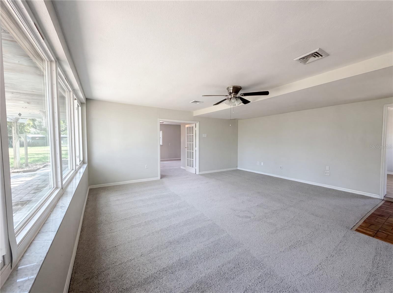 LEESBURG WHISPERING PINES - Residential