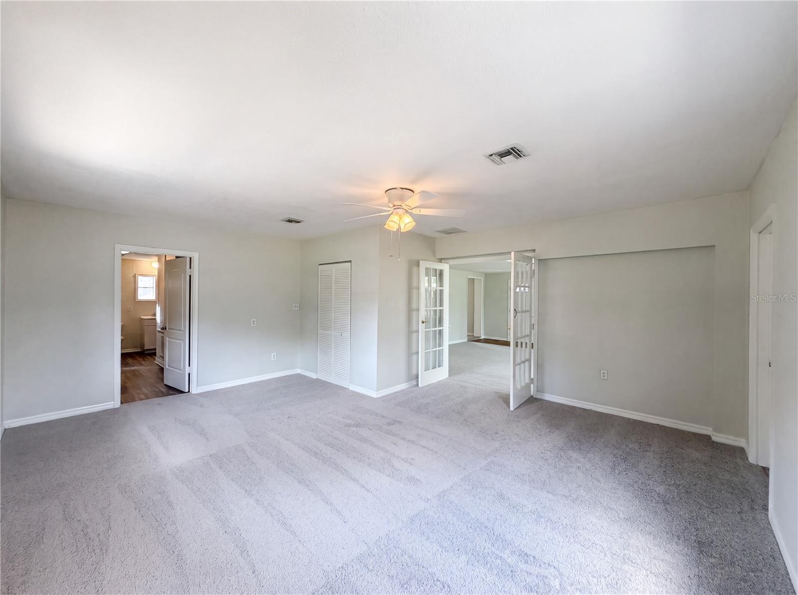 LEESBURG WHISPERING PINES - Residential