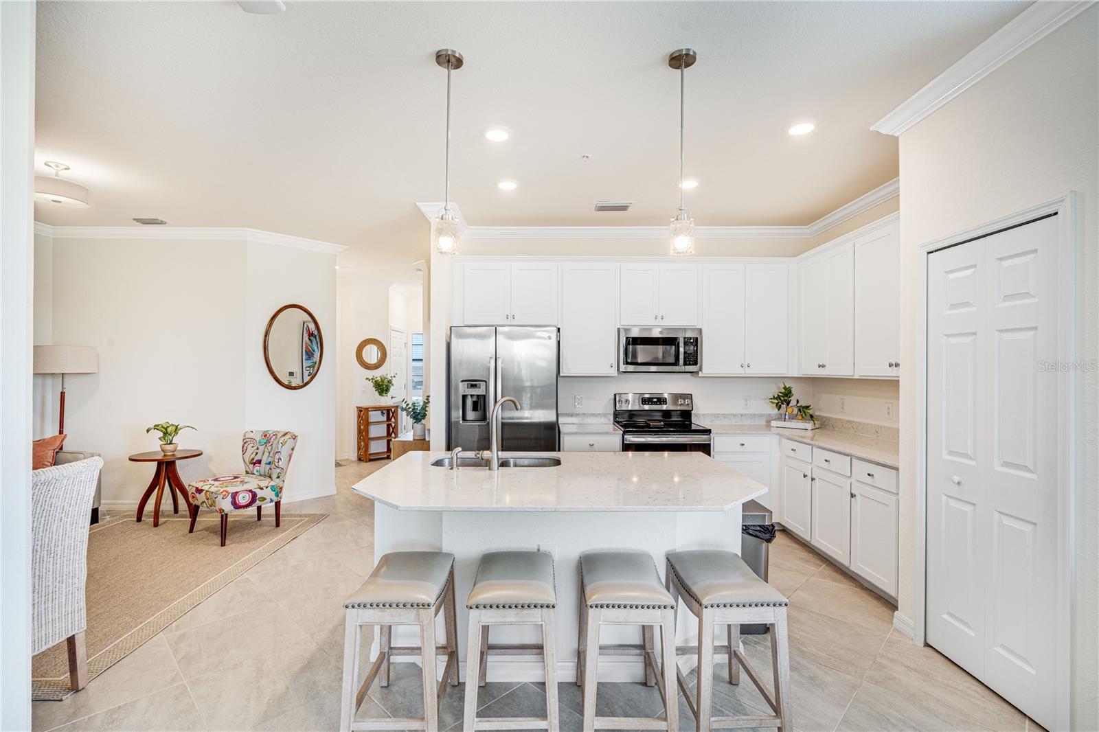 LAKEWOOD NATIONAL - Residential