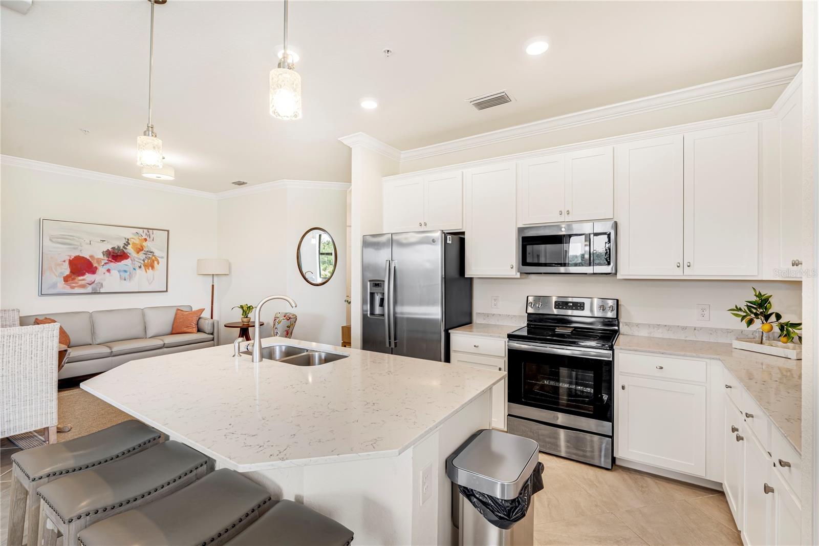LAKEWOOD NATIONAL - Residential