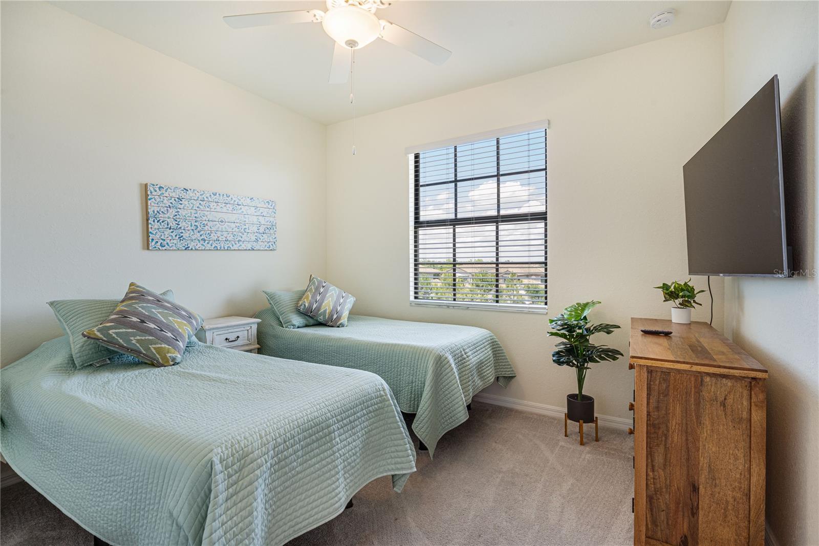 LAKEWOOD NATIONAL - Residential
