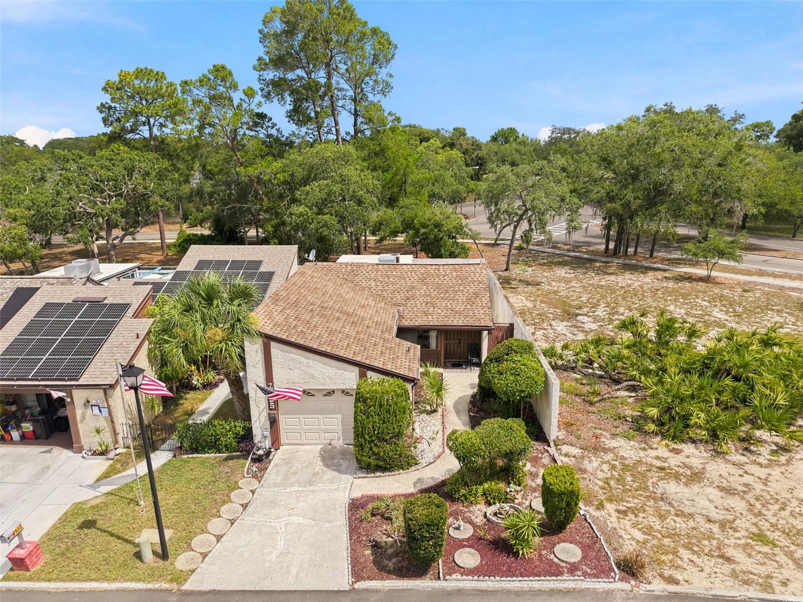 BEACON WOODS VILLAGE - Residential