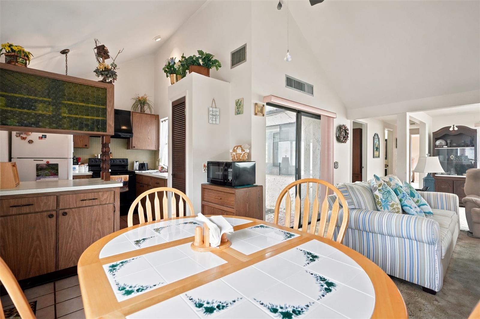 BEACON WOODS VILLAGE - Residential