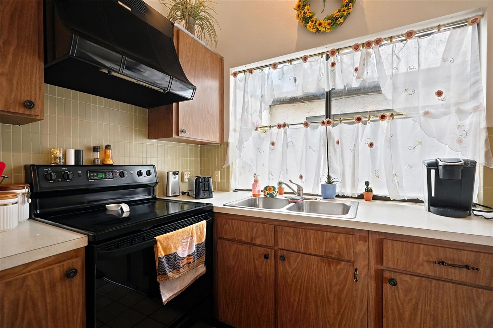 BEACON WOODS VILLAGE - Residential