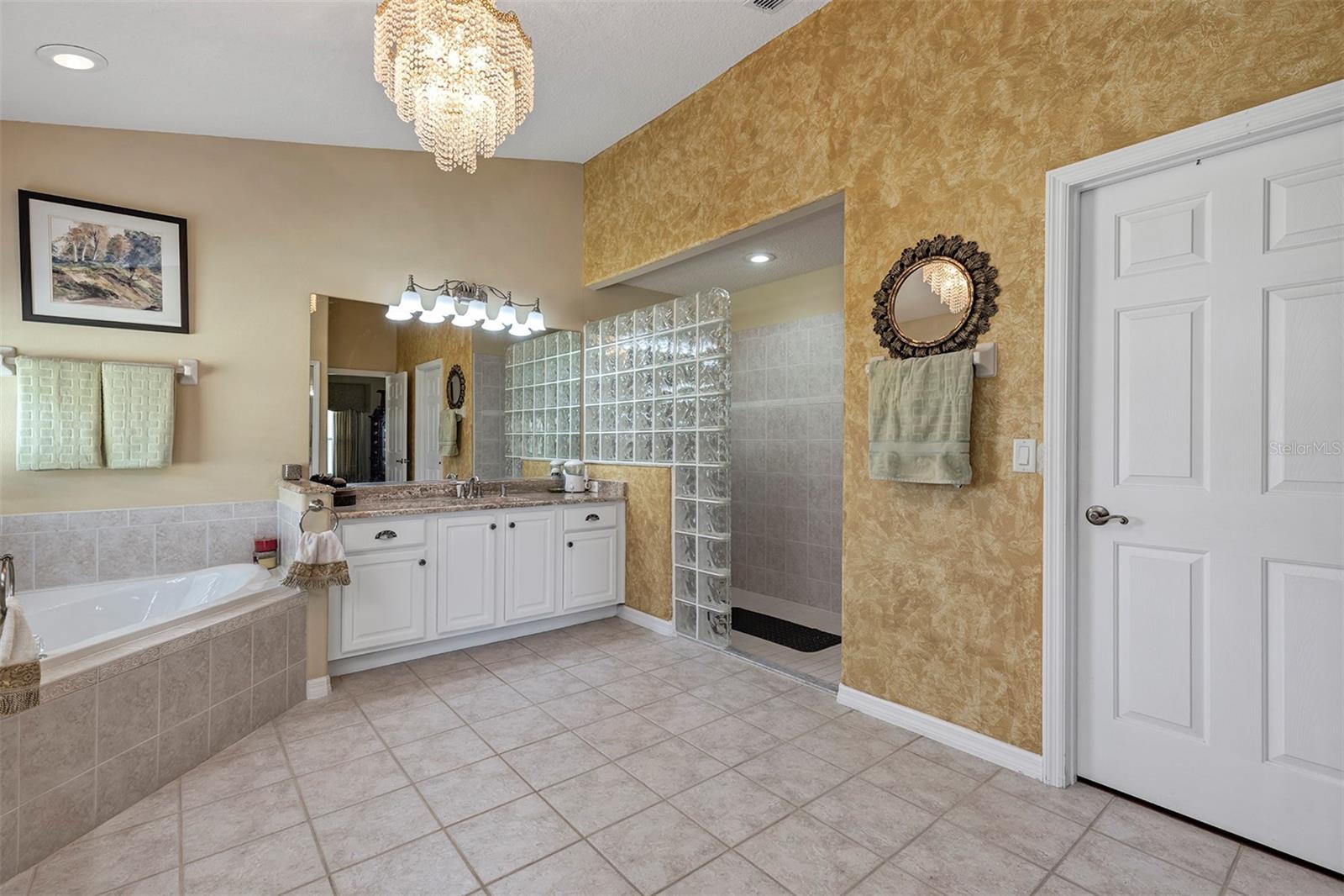 PLANTATION AT LEESBURG NOTTOWAY VILLAGE - Residential