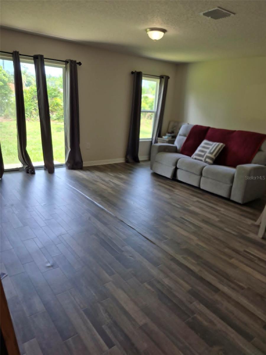 LEHIGH WOODS - Residential