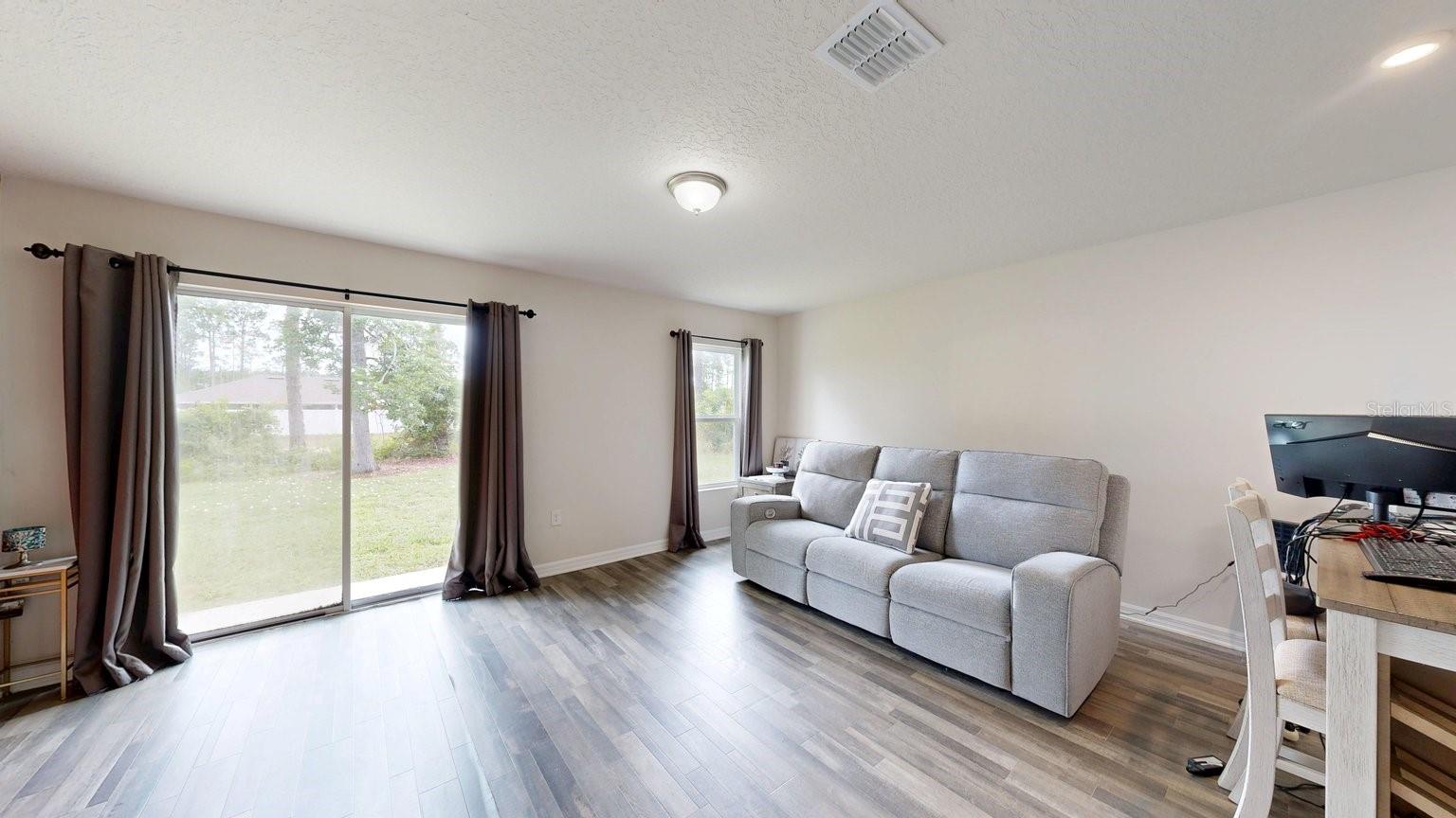 LEHIGH WOODS - Residential