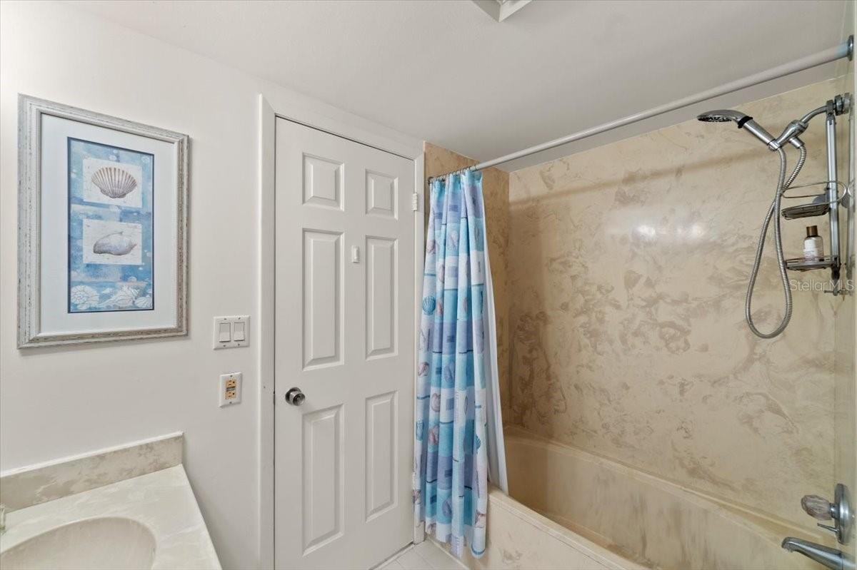 ALIKI ATRIUM CONDO - Residential