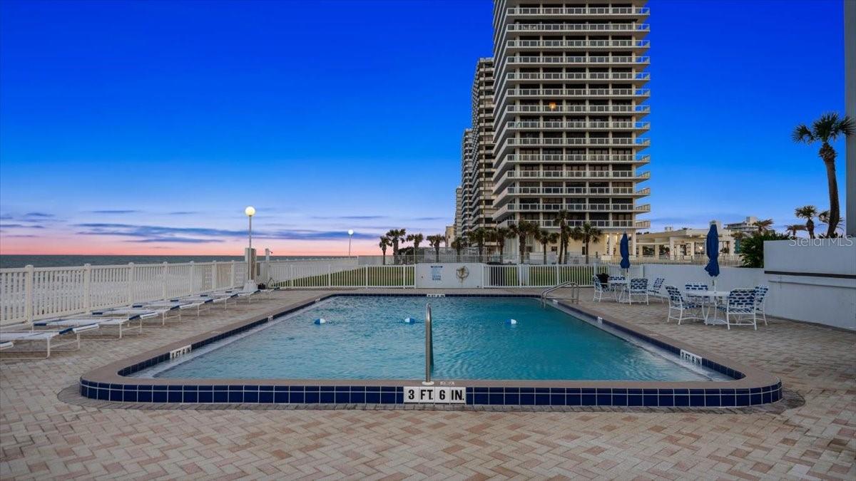 ALIKI ATRIUM CONDO - Residential
