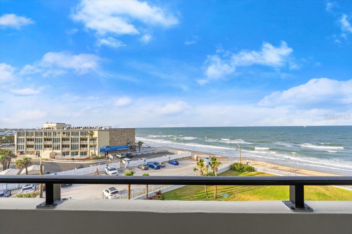 ALIKI ATRIUM CONDO - Residential