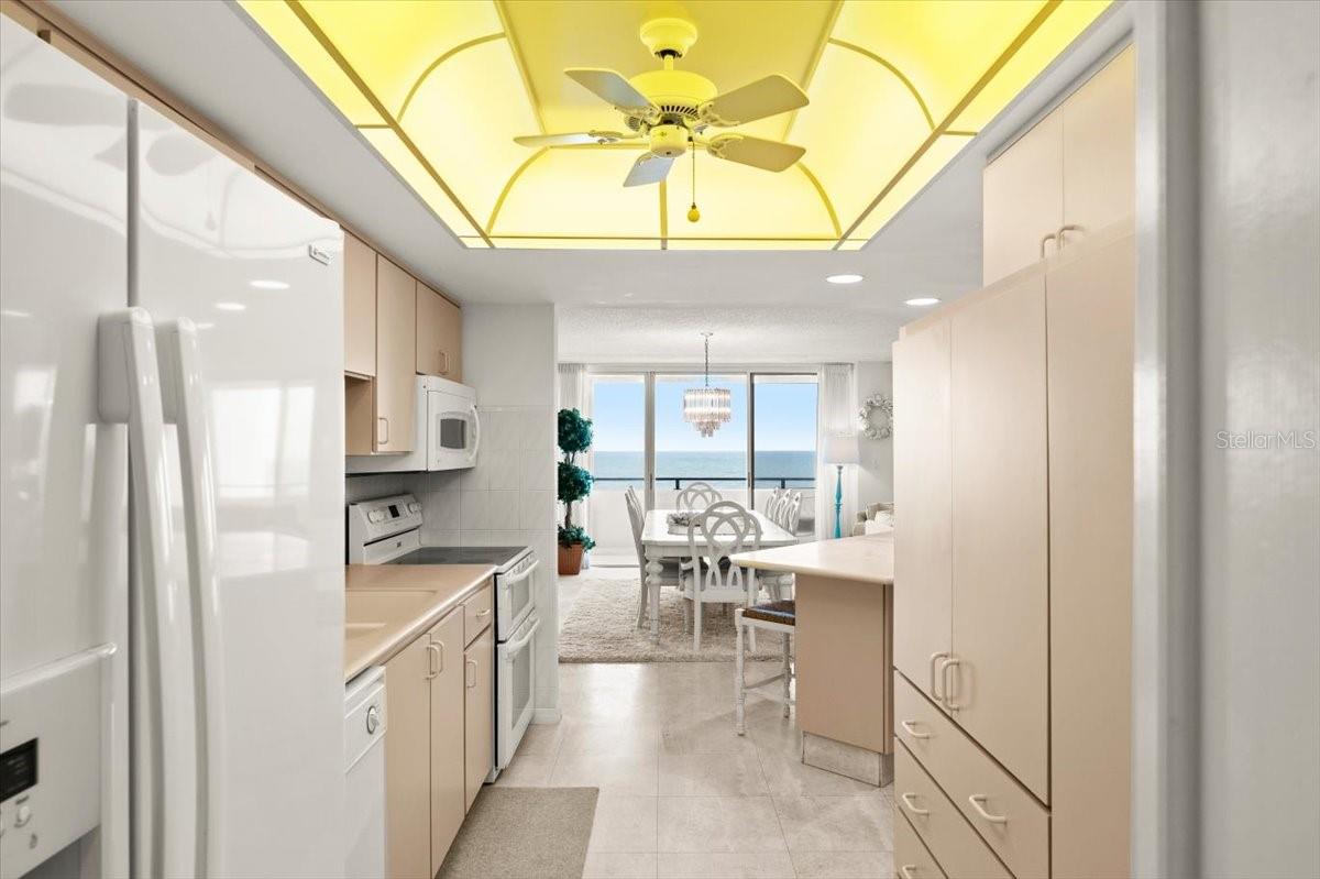 ALIKI ATRIUM CONDO - Residential