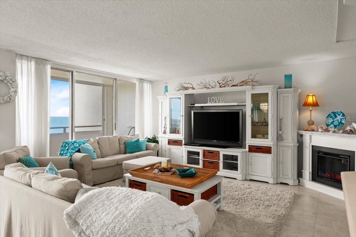 ALIKI ATRIUM CONDO - Residential