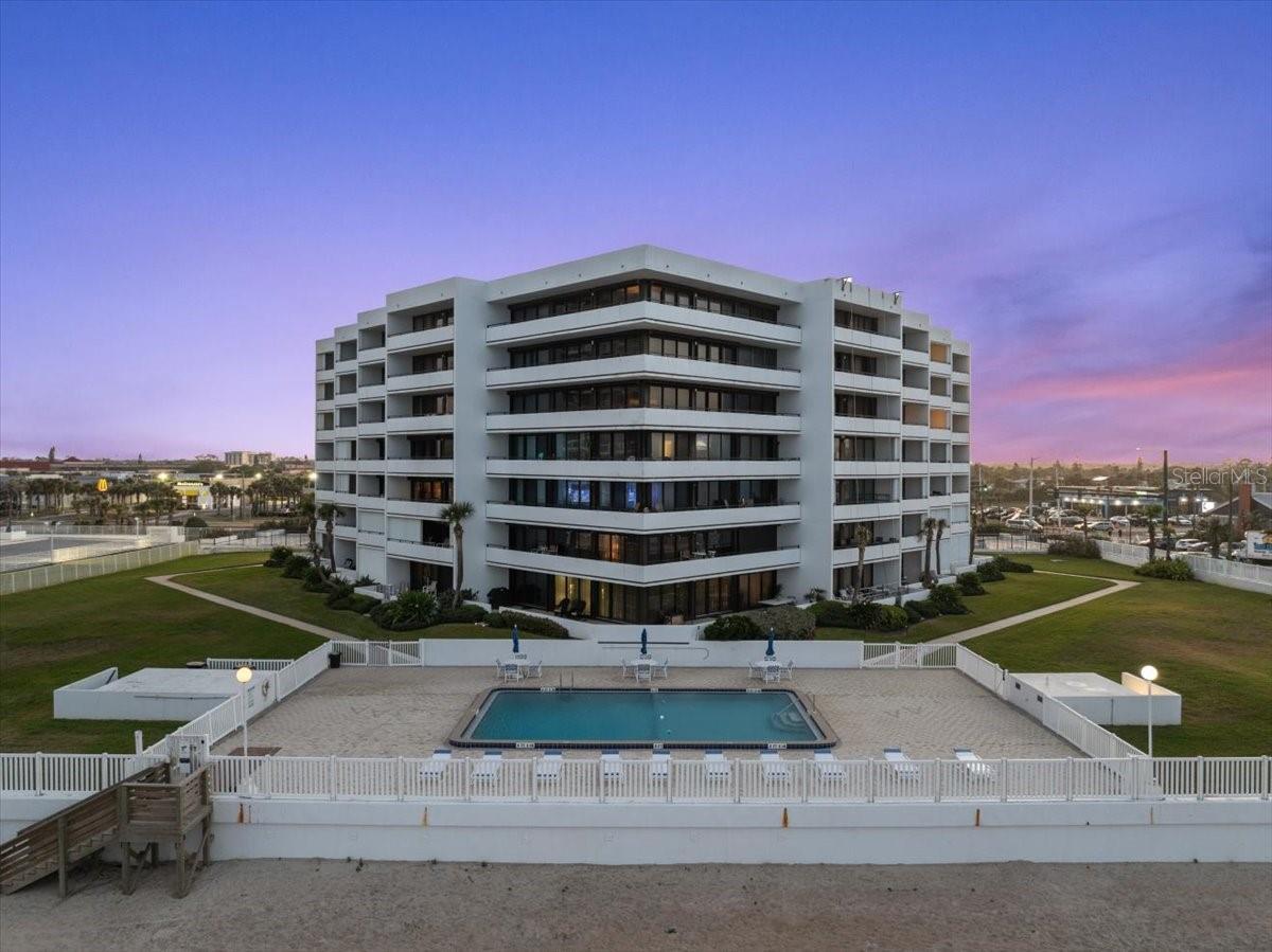 ALIKI ATRIUM CONDO - Residential
