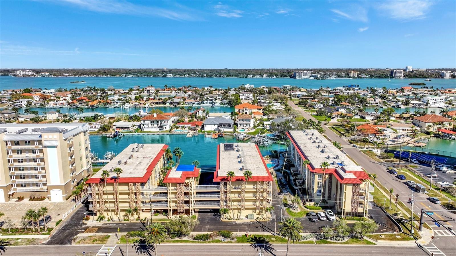 ISLANDER THE CONDO - Residential