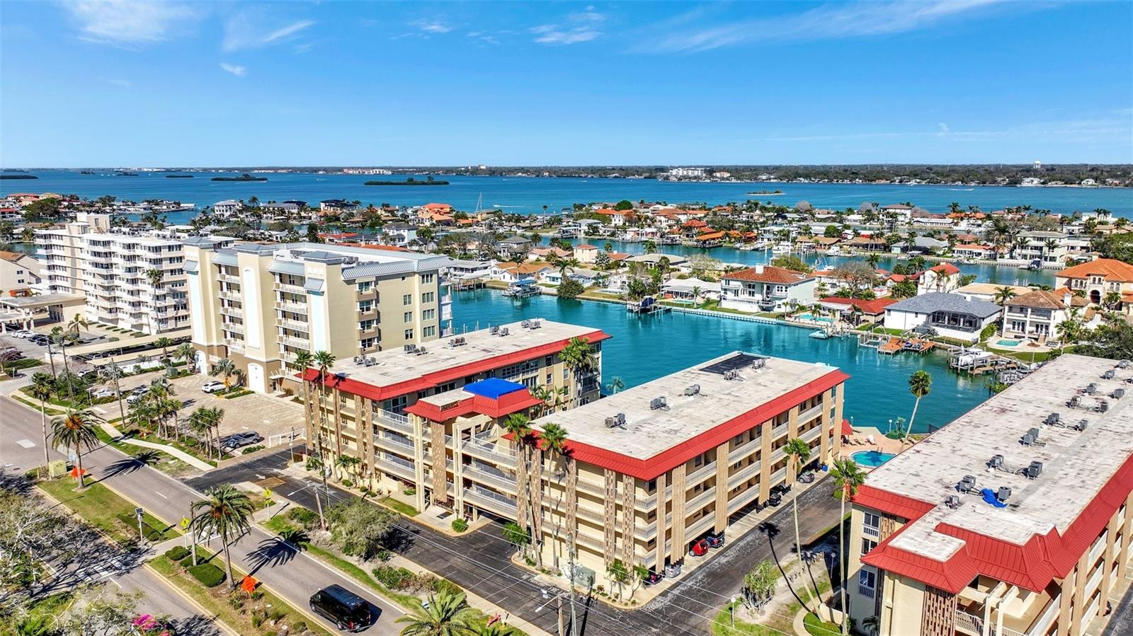 ISLANDER THE CONDO - Residential