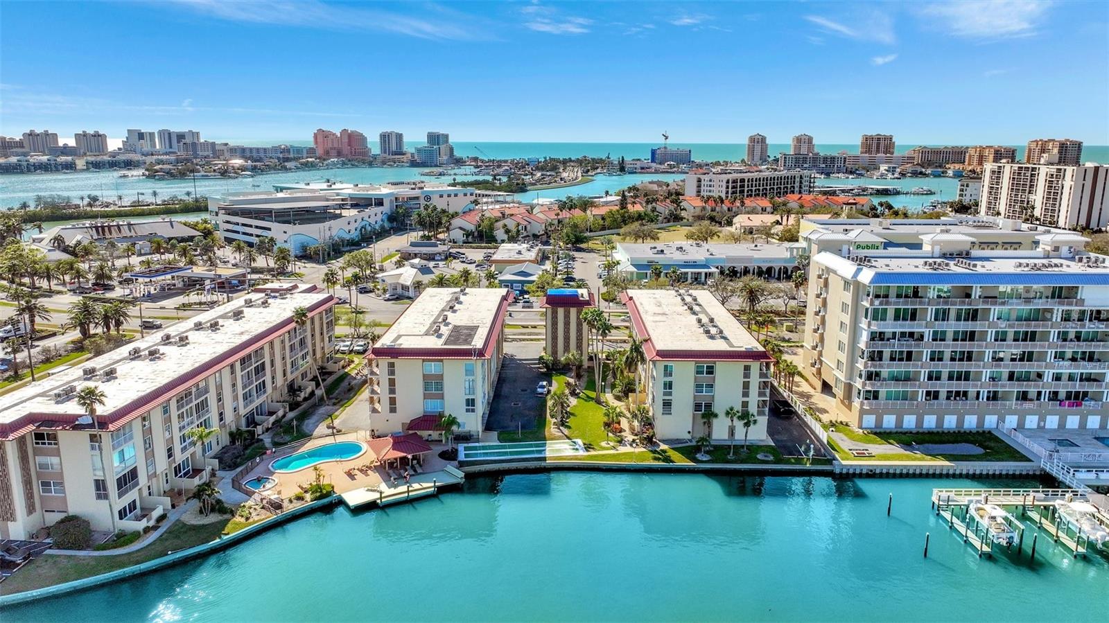 ISLANDER THE CONDO - Residential