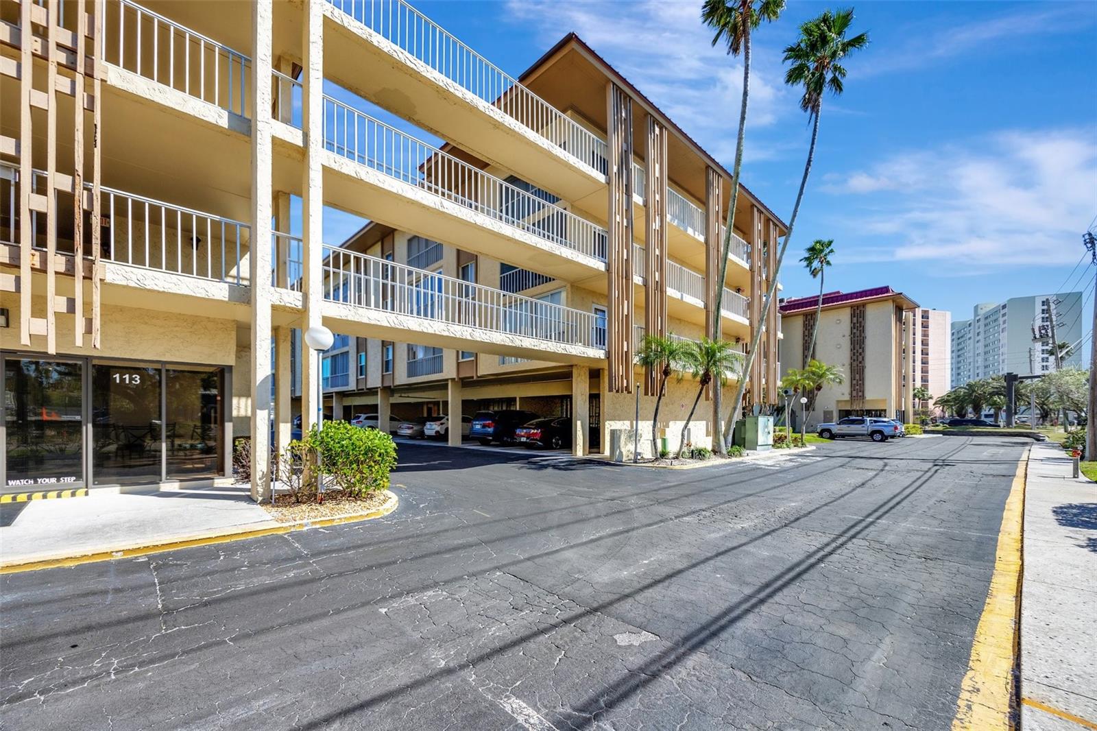 ISLANDER THE CONDO - Residential