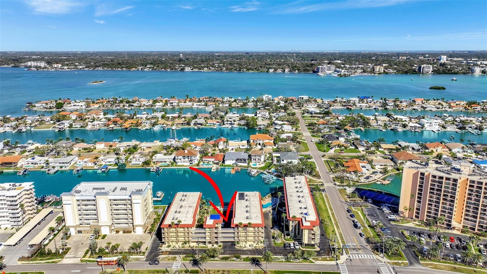 ISLANDER THE CONDO - Residential
