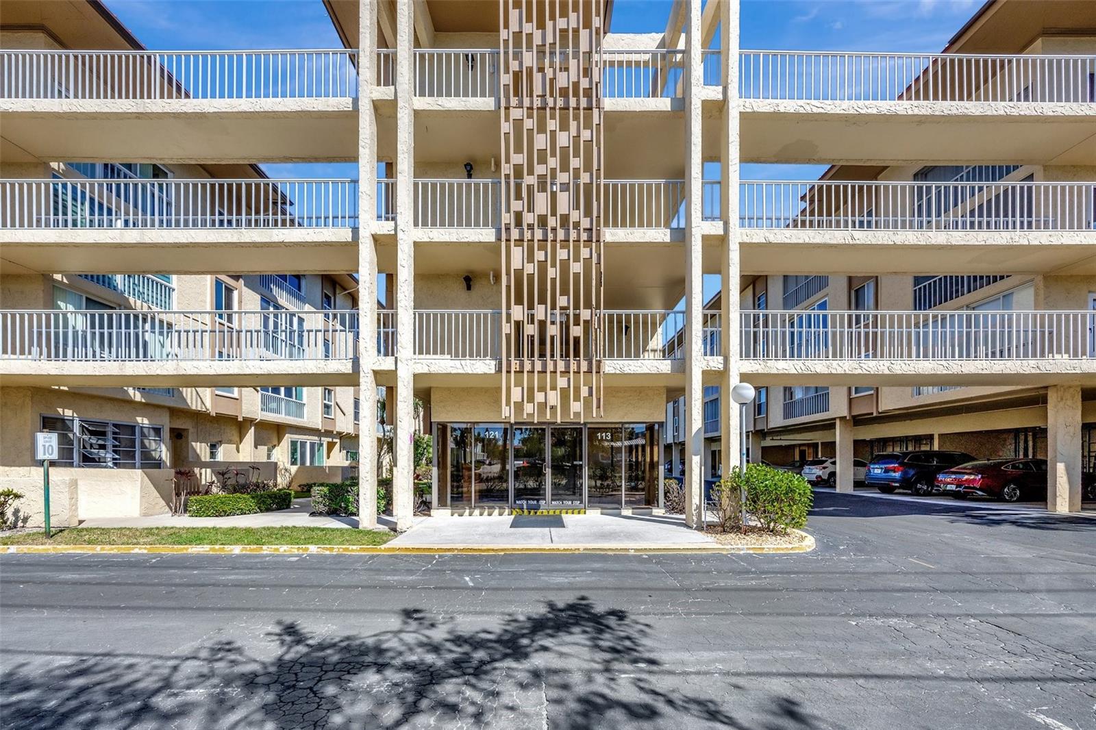 ISLANDER THE CONDO - Residential