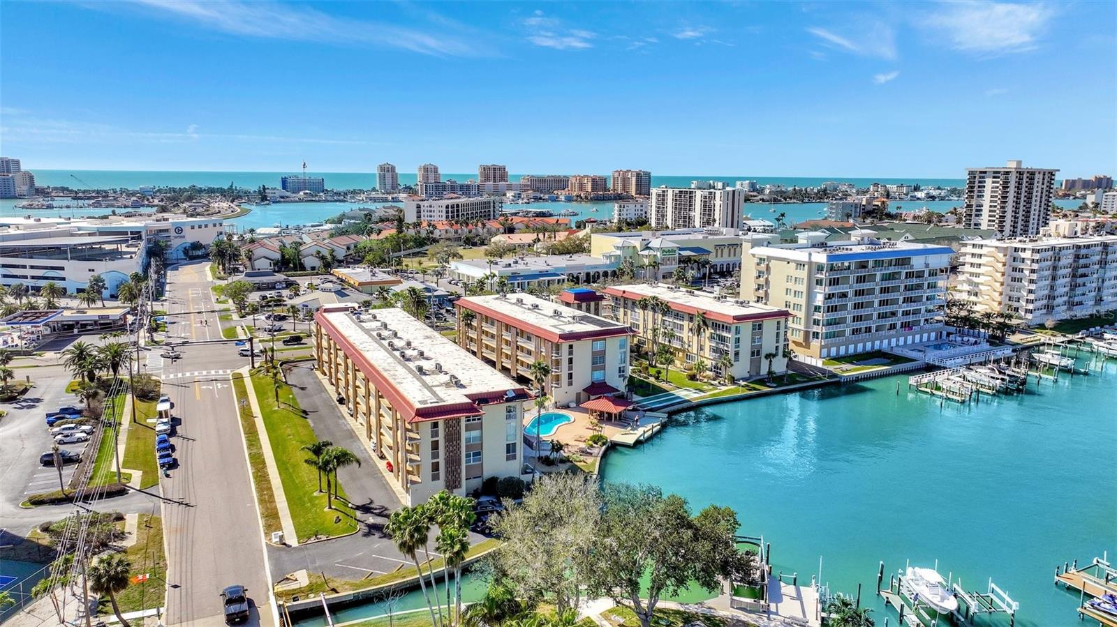 ISLANDER THE CONDO - Residential