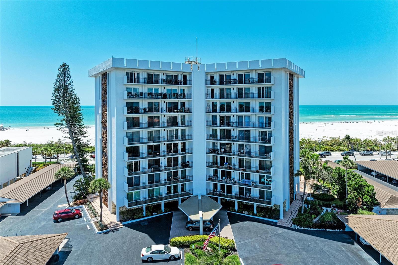 ST ARMAND TOWERS - Residential