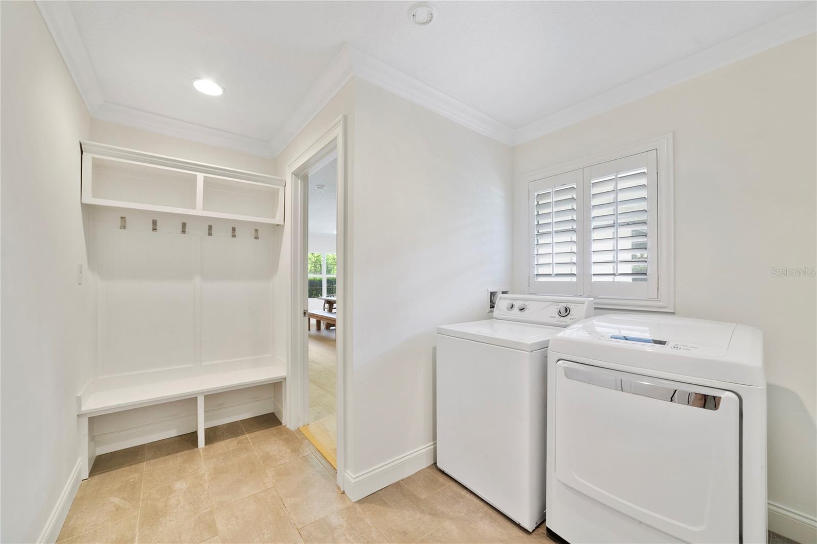 KINGS ROW - Residential