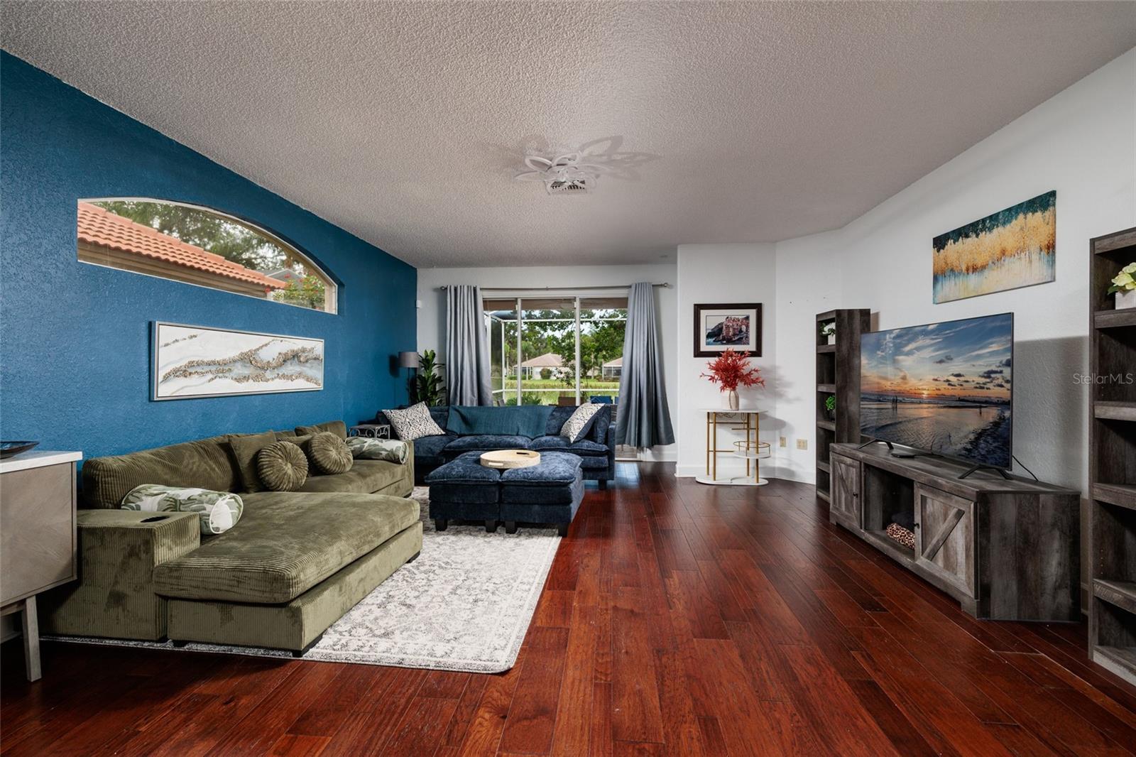 CRESCENT OAKS COUNTRY CLUB 3 - Residential