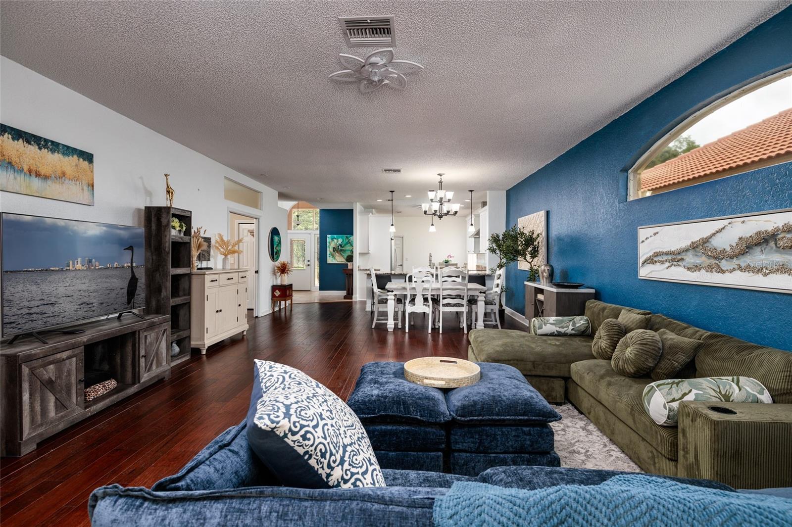 CRESCENT OAKS COUNTRY CLUB 3 - Residential