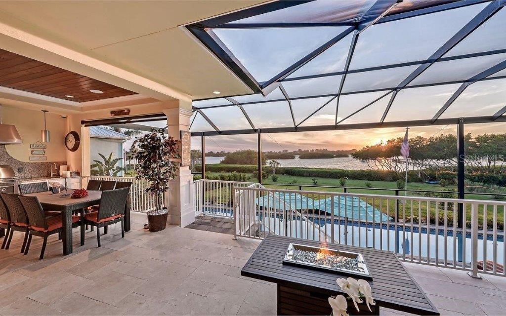 BAYSIDE - Residential