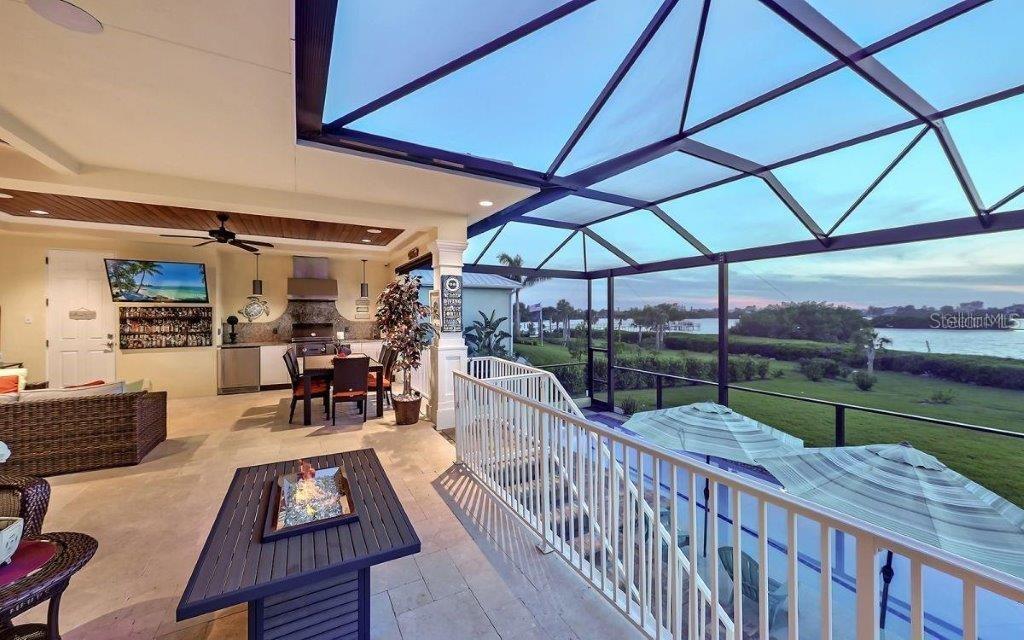 BAYSIDE - Residential