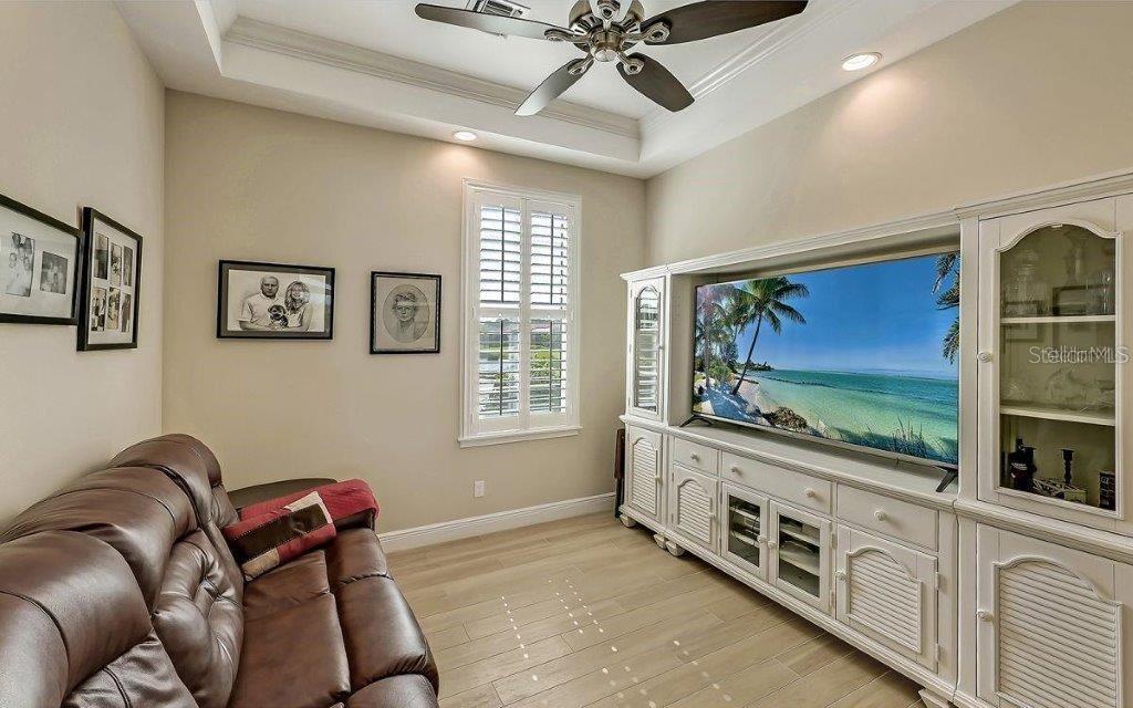 BAYSIDE - Residential