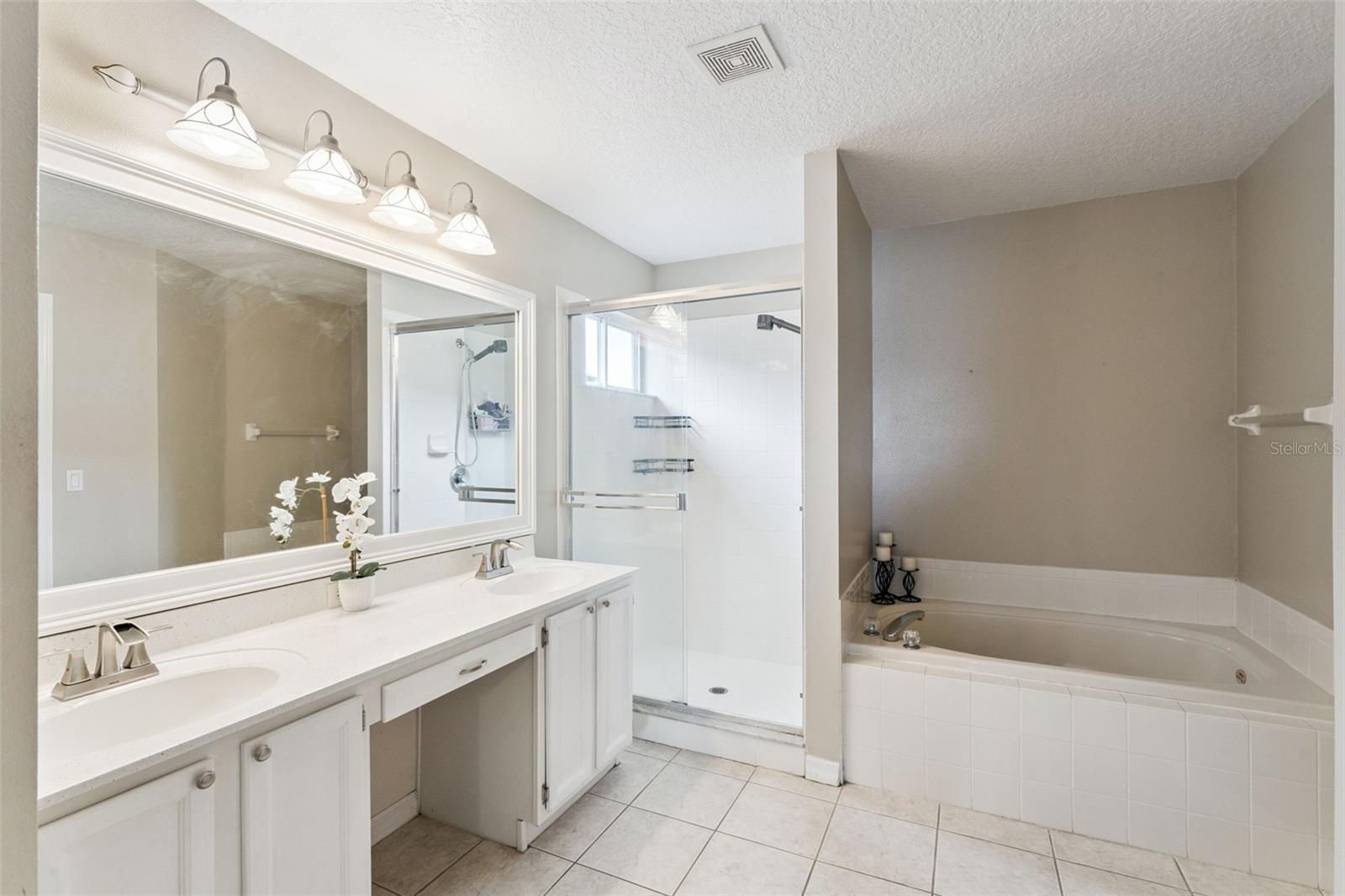 STONEYBROOK - Residential