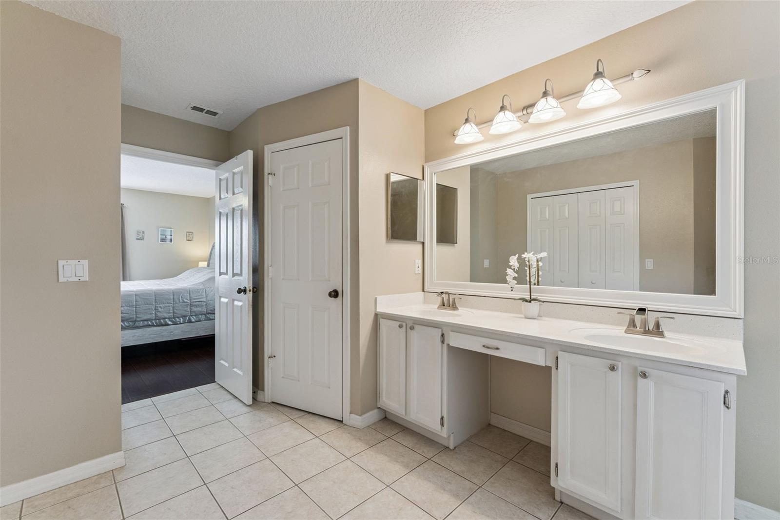 STONEYBROOK - Residential