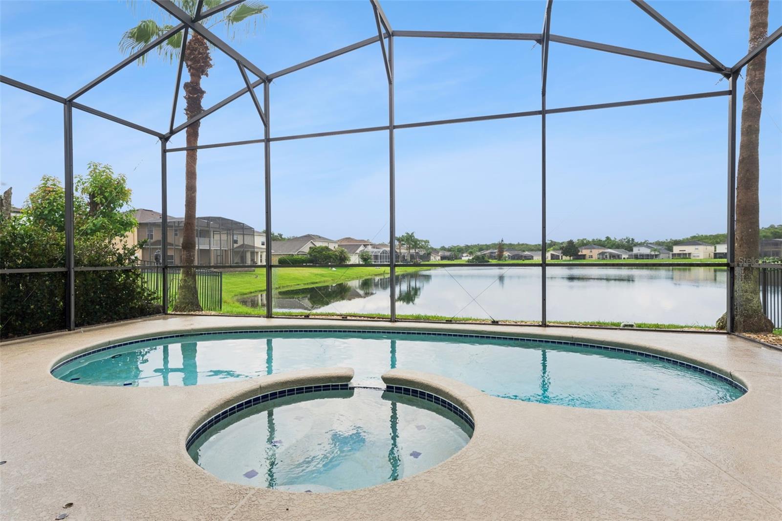 STONEYBROOK - Residential