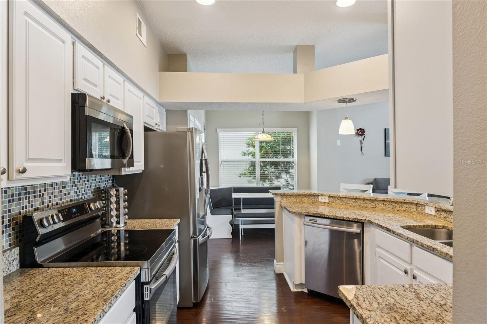 STONEYBROOK - Residential