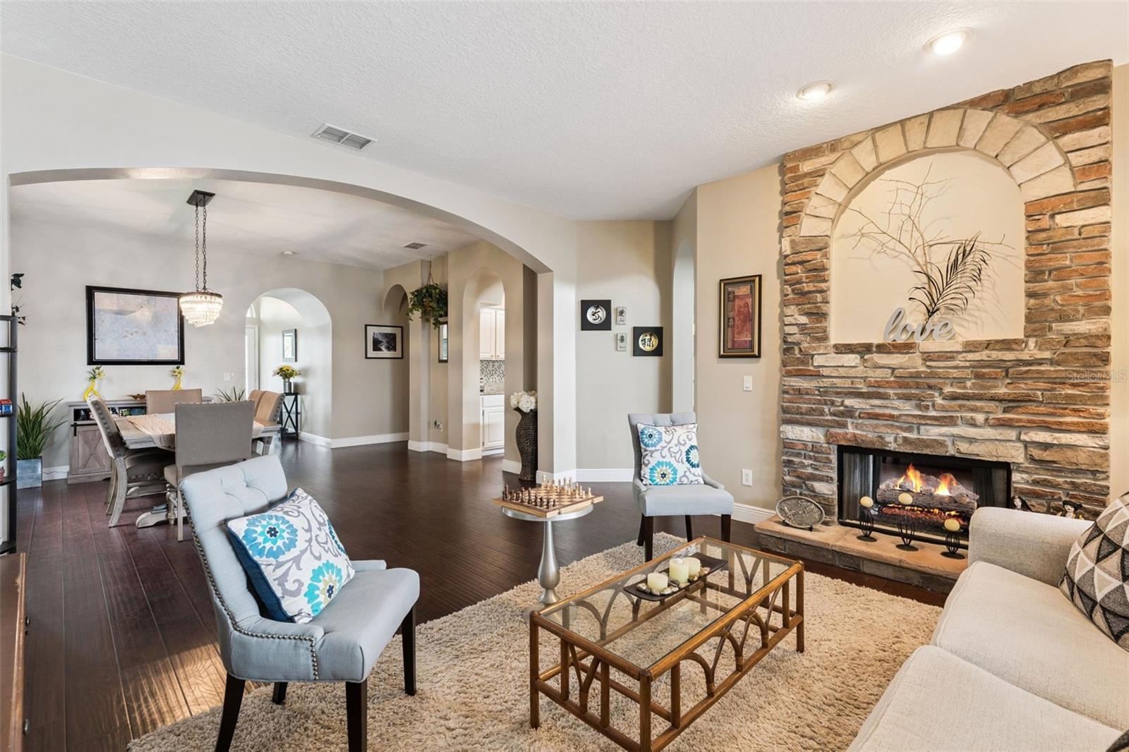 STONEYBROOK - Residential