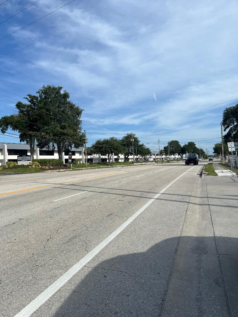 DREW PARK / PINECREST AREA - Commercial Sale