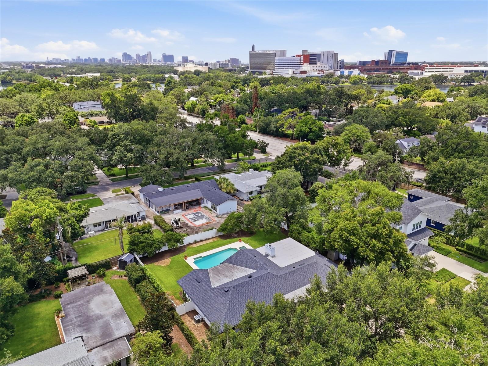 BEVERLY SHORES - Residential