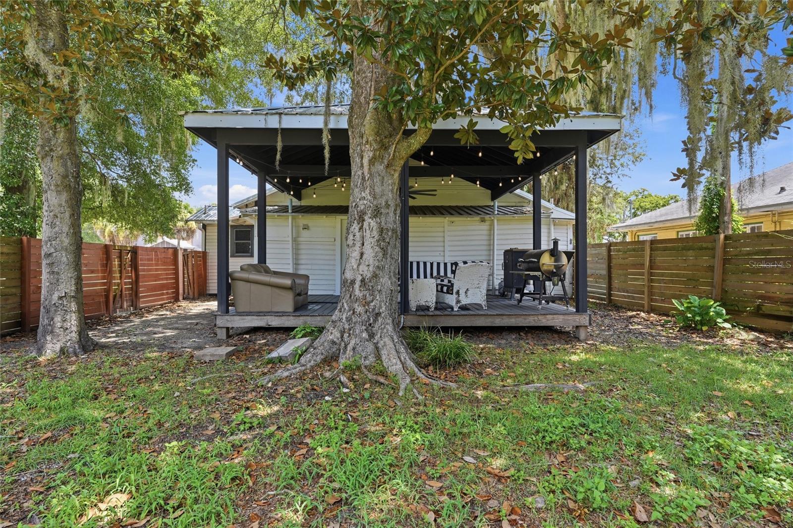 BROWNS ADDN-H P JACKSON - Residential