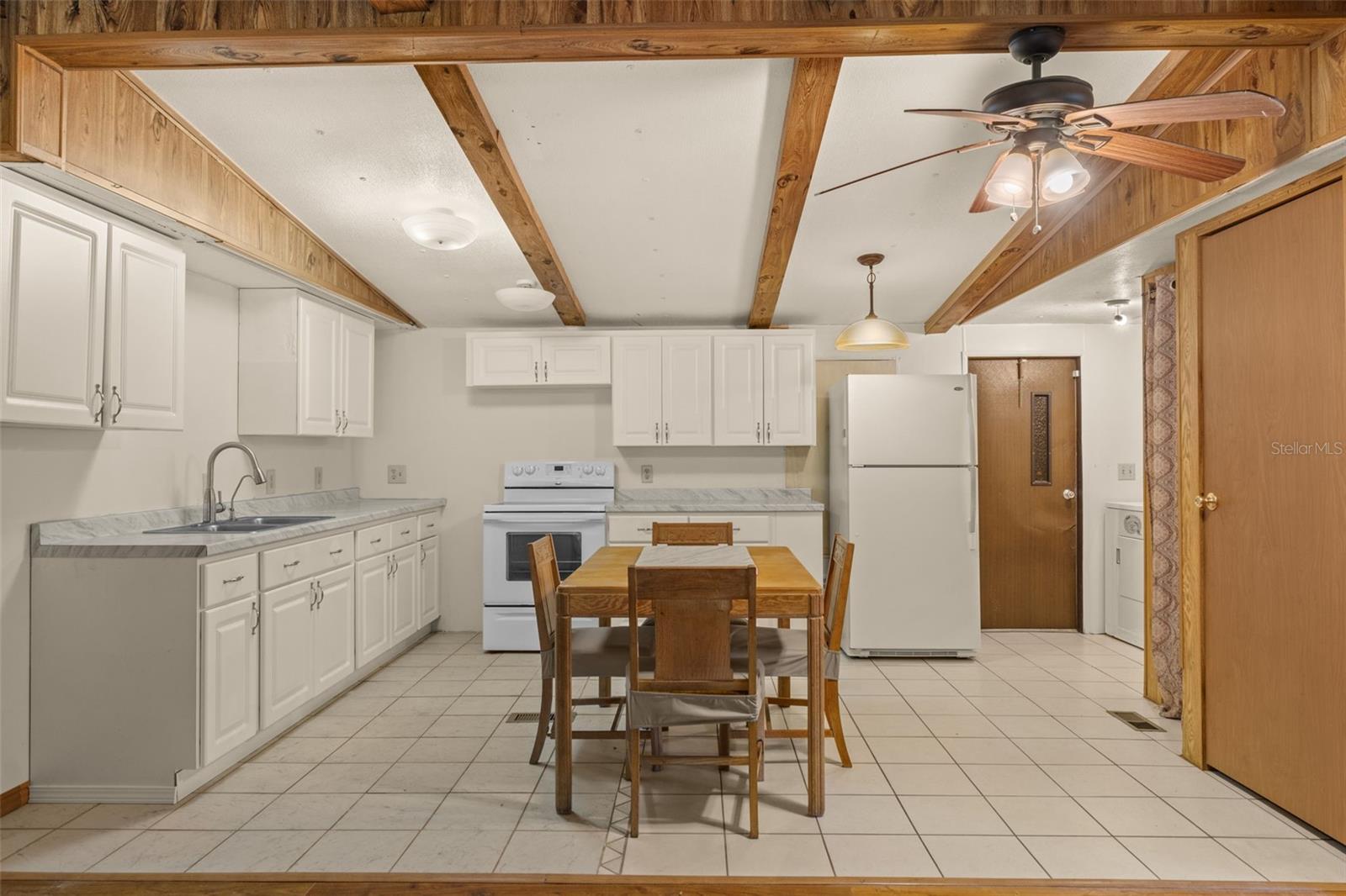 HOMOSASSA HIGHLANDS - Residential