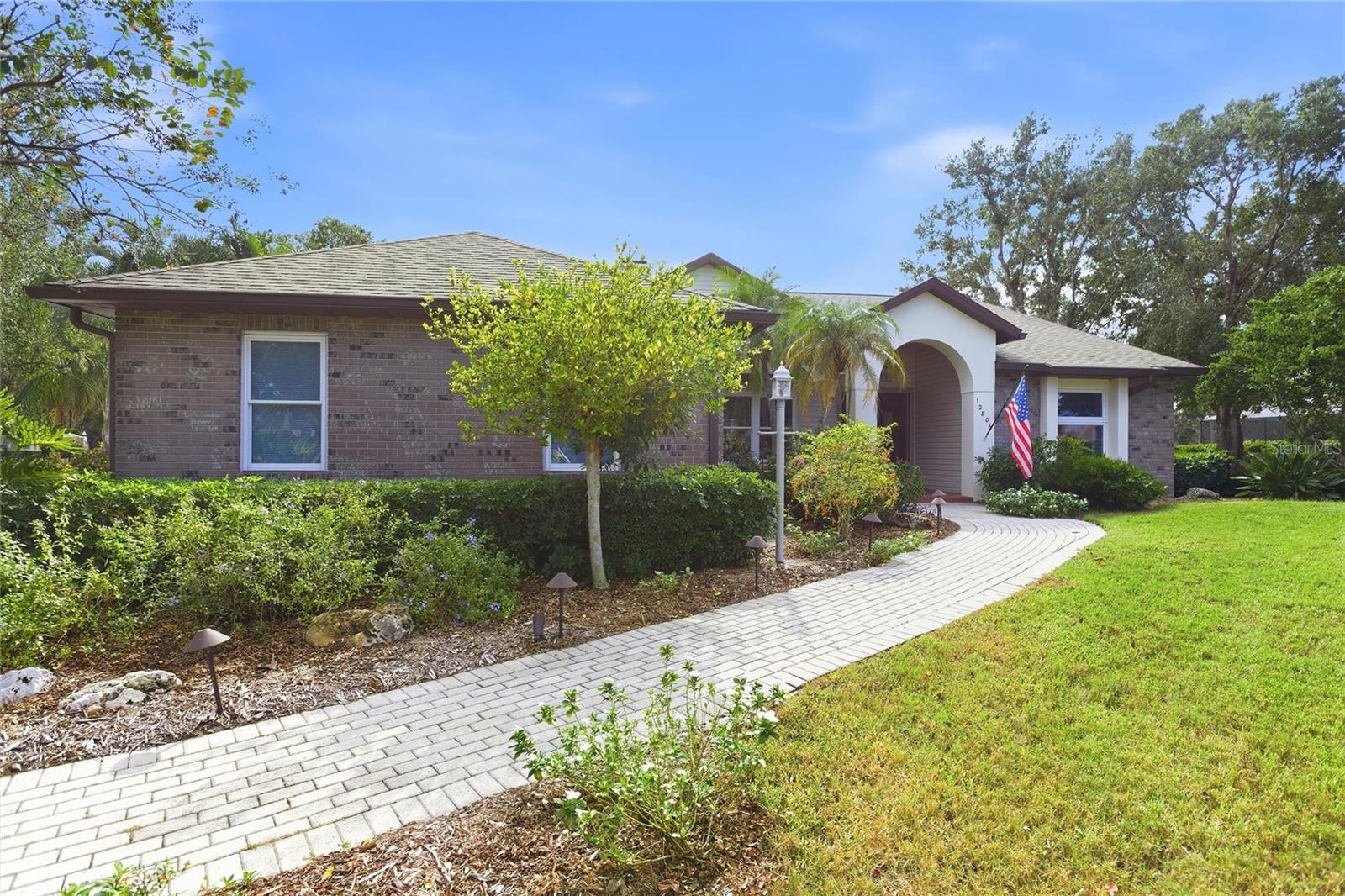 HIDDEN OAKS - Residential