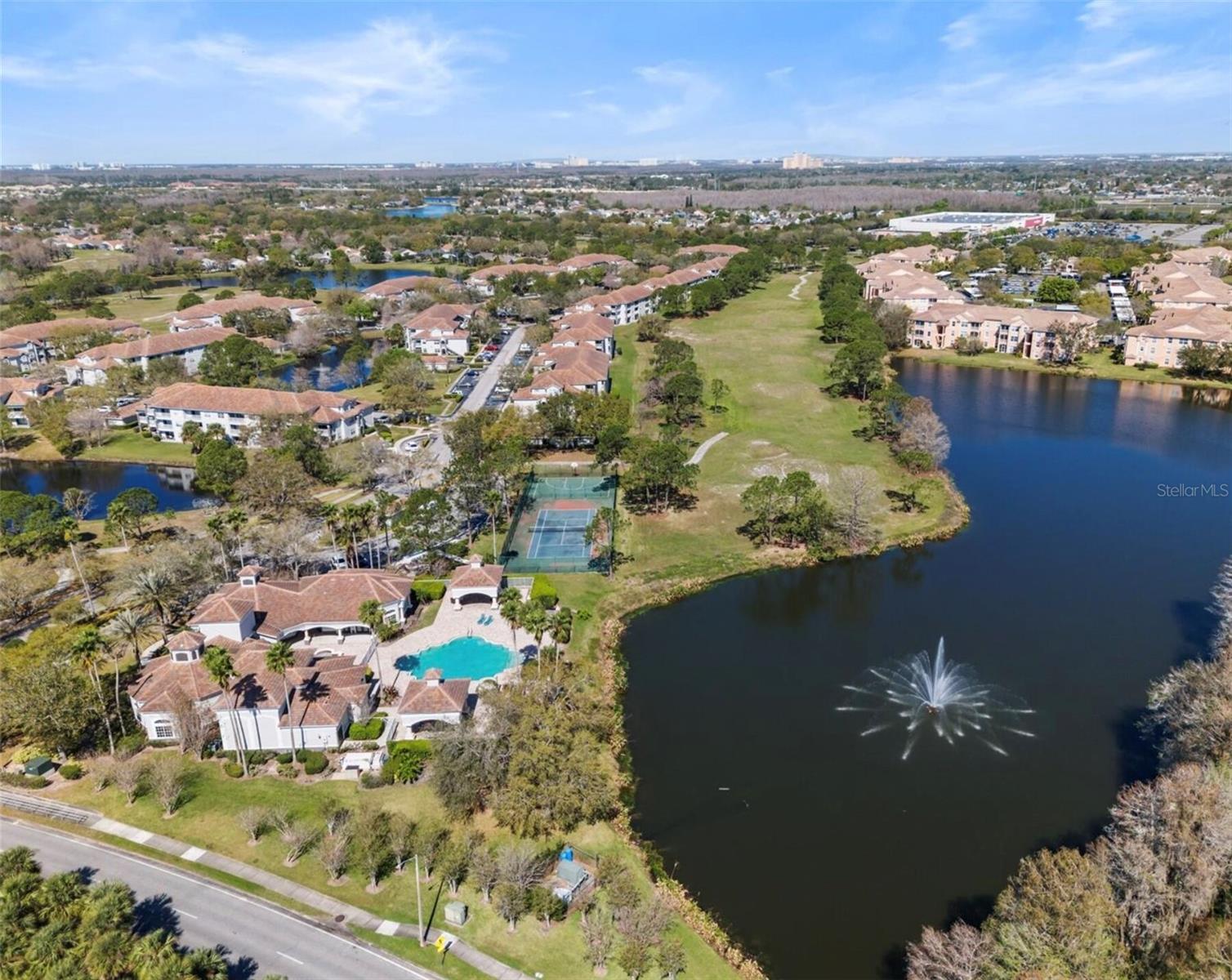 AUDUBON VILLAS AT HUNTERS CREEK CONDO - Residential
