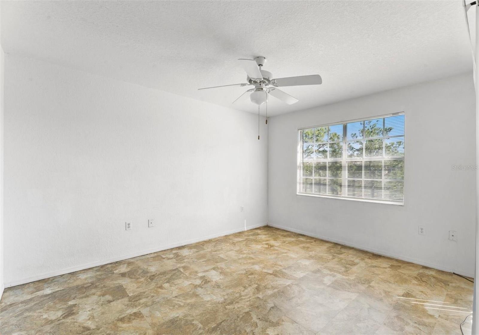 AUDUBON VILLAS AT HUNTERS CREEK CONDO - Residential