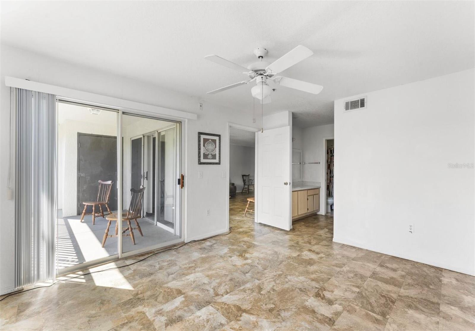 AUDUBON VILLAS AT HUNTERS CREEK CONDO - Residential
