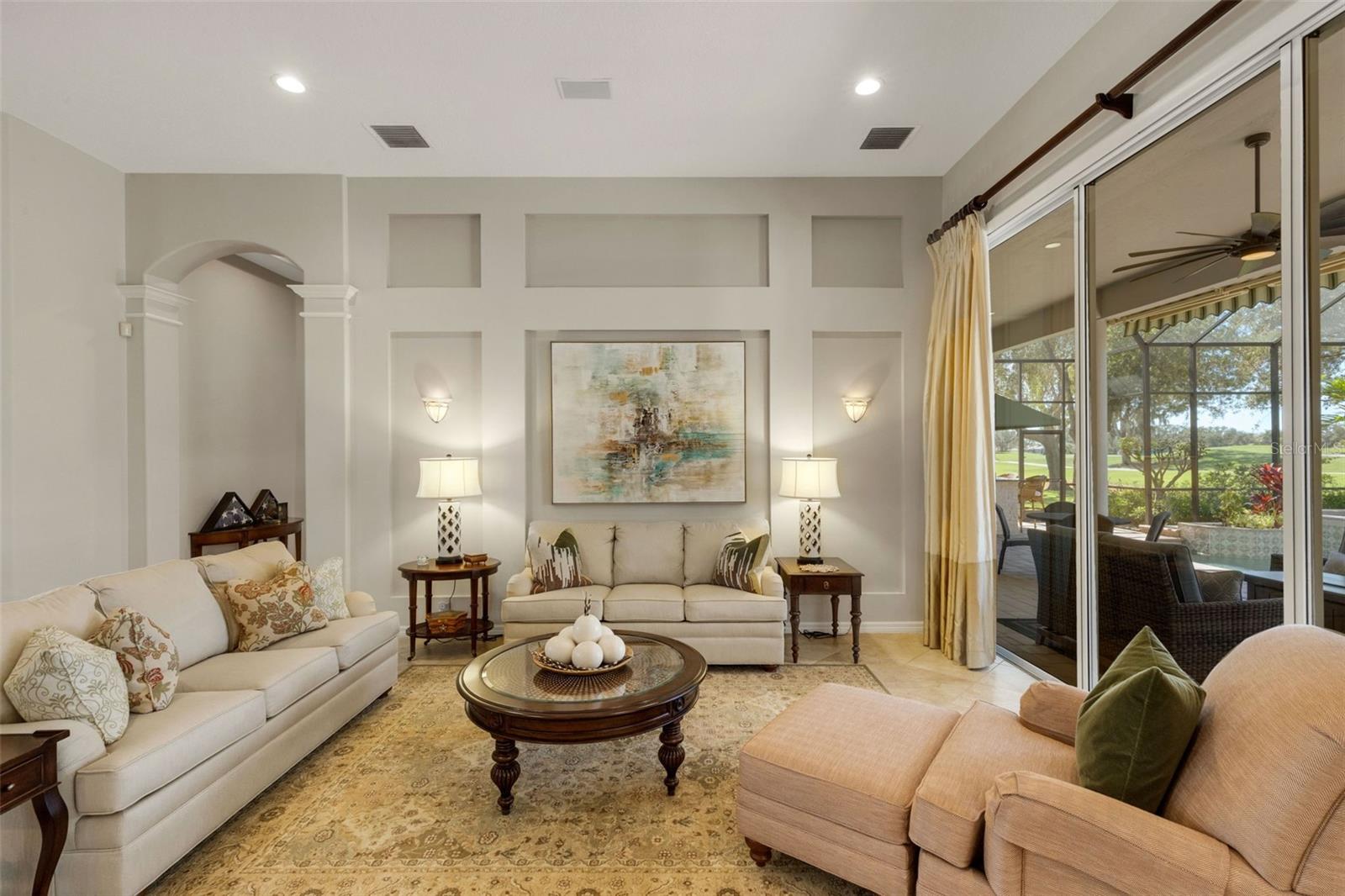 LAUREL OAK ESTATES SEC 01 - Residential