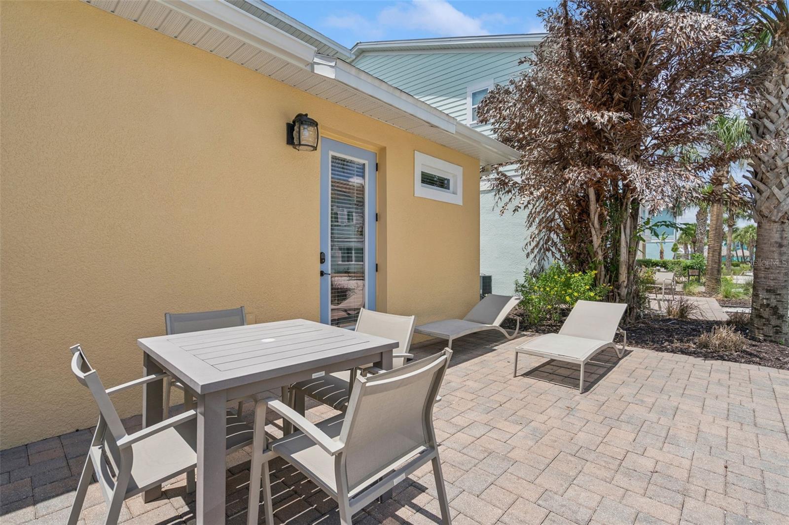 MARGARITAVILLE RESORT - Residential