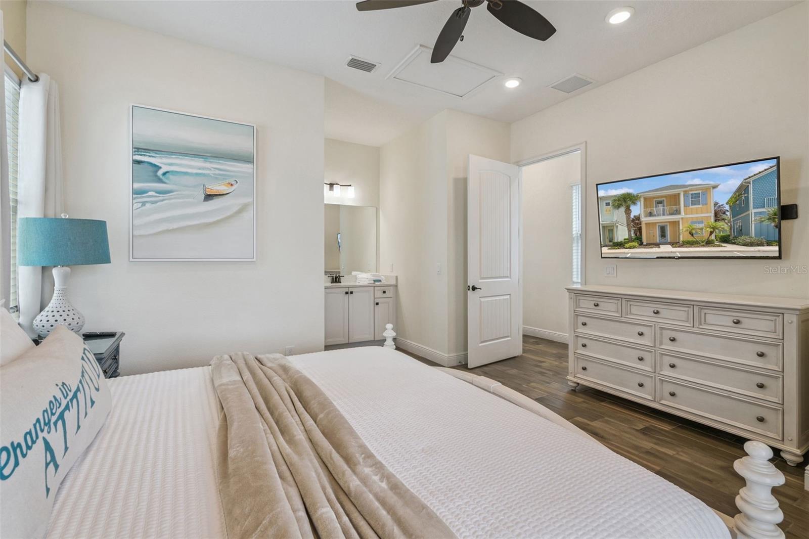 MARGARITAVILLE RESORT - Residential